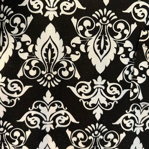 Lularoe Carly Dress - Picture 3 of 4